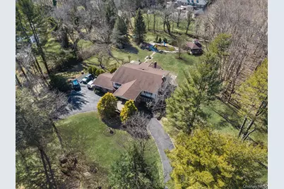 [Address not provided], Glen Head, NY 11545 - Photo 5