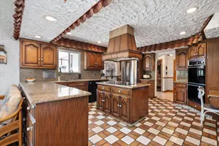 [Address not provided], Glen Head, NY 11545 - Photo 9