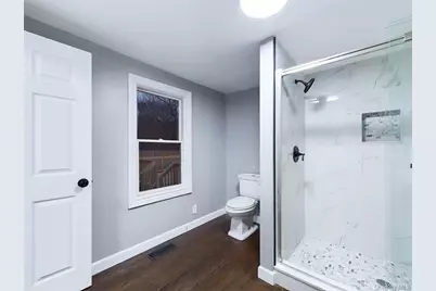 115 Clinton Avenue, Patchogue, NY 11772 - Photo 25