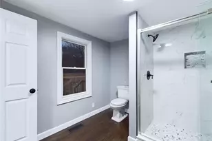 115 Clinton Ave, Patchogue, NY 11772 - Photo 25