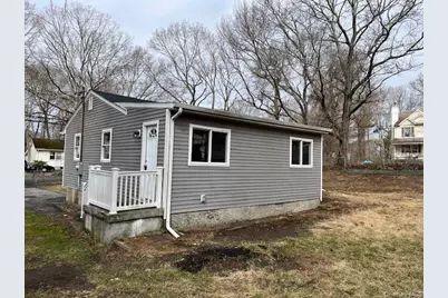 53 Hawkins Avenue, Medford, NY 11763 - Photo 3