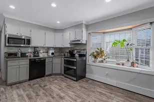 34 Hedge Ln, Westbury, NY 11590 - Photo 5