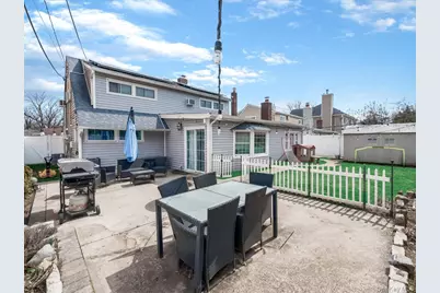 34 Hedge Lane, Westbury, NY 11590 - Photo 21