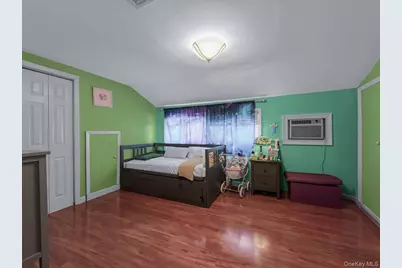 34 Hedge Lane, Westbury, NY 11590 - Photo 17