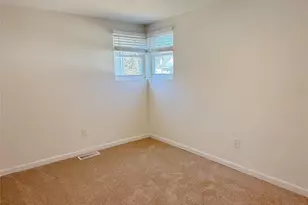 225 Fir Grove Rd, Ronkonkoma, NY 11779 - Photo 9