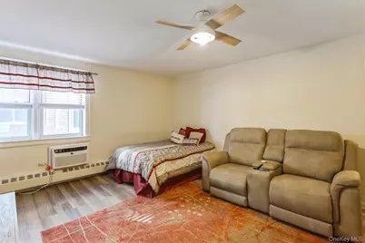 370 W. Broadway #2X, Long Beach, NY 11561 - Photo 11