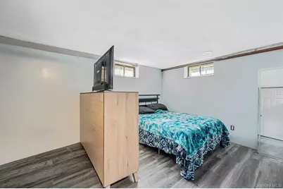 64 Beech Avenue, Farmingville, NY 11738 - Photo 27