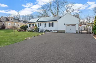 64 Beech Ave, Farmingville, NY 11738 - Photo 3