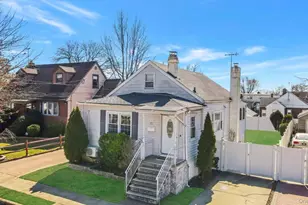 32 Cumberland Pl, Valley Stream, NY 11580 - Photo 3