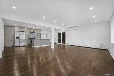 305 S 8th Street, New Hyde Park, NY 11040 - Photo 31