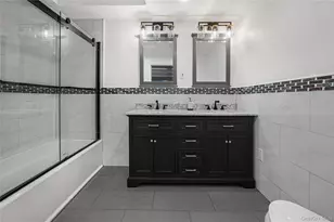 305 S 8th St, New Hyde Park, NY 11040 - Photo 11