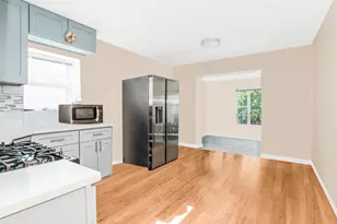 1283 E 223rd St, Bronx, NY 10466 - Photo 3