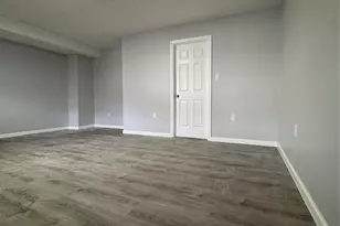 771 E 216th St, Bronx, NY 10467 - Photo 7