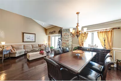 240 Pond View Lane, Smithtown, NY 11787 - Photo 13