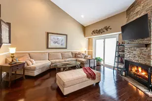 240 Pond View Ln, Smithtown, NY 11787 - Photo 9