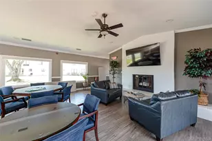 240 Pond View Ln, Smithtown, NY 11787 - Photo 31