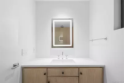 15 Atterbury Road, Southampton, NY 11968 - Photo 21