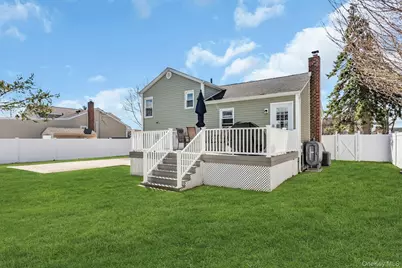 25 Young Street, West Babylon, NY 11704 - Photo 21