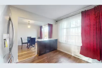 10 Rumbrook Road, Elmsford, NY 10523 - Photo 9