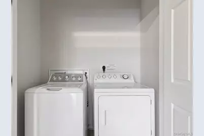 612 Saratoga Lane, Fishkill, NY 12524 - Photo 27