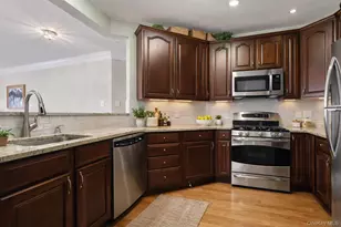 612 Saratoga Ln, Fishkill, NY 12524 - Photo 5