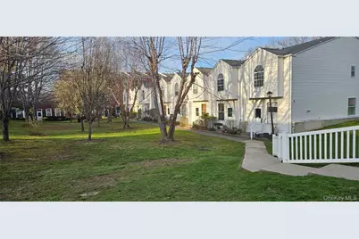 18 Village Mill, Haverstraw, NY 10927 - Photo 3