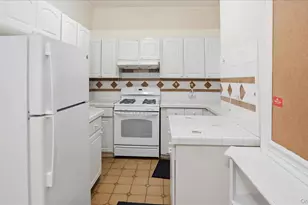 43-06 34th Ave, Astoria, NY 11101 - Photo 17