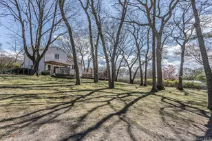 36 N Morris Ave, Farmingville, NY 11738 - Photo 21