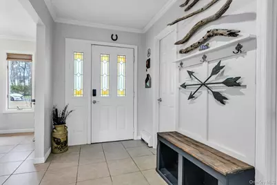 36 N Morris Avenue, Farmingville, NY 11738 - Photo 3