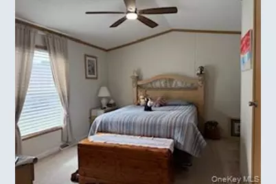 115 Winding Wood, Hopewell Junction, NY 12533 - Photo 5