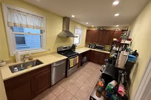 88-02 79th Ave, Glendale, NY 11385 - Photo 9