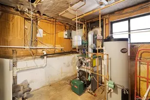 1033 Rosedale Rd, Woodmere, NY 11581 - Photo 25