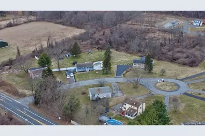 2 Farmstead Lane, Brewster, NY 10509 - Photo 5