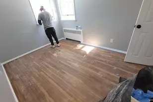 8 Dee Pl, Huntington Station, NY 11746 - Photo 21