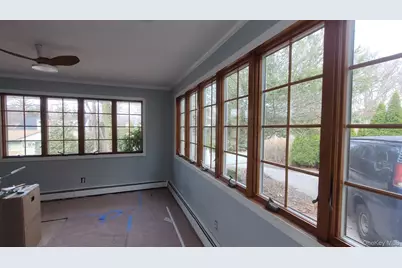 8 Dee Place, Huntington Station, NY 11746 - Photo 1