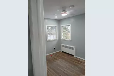 8 Dee Place, Huntington Station, NY 11746 - Photo 41