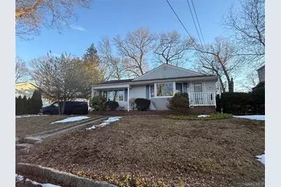 8 Dee Place, Huntington Station, NY 11746 - Photo 39