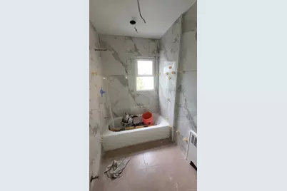 8 Dee Place, Huntington Station, NY 11746 - Photo 23