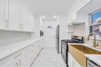 194-19 115th Road, Saint Albans, NY 11412 - Photo 15