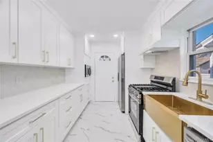 194-19 115th Rd, Saint Albans, NY 11412 - Photo 15