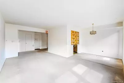 14033 34th Ave #5C, Flushing, NY 11354 - Photo 5