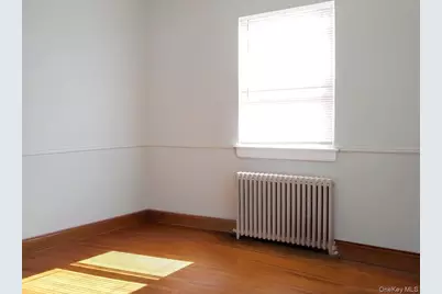 73-27 263rd Street #1st Floor, Glen Oaks, NY 11004 - Photo 5