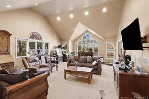 12 E Dosoris Ln, Dix Hills, NY 11746 - Photo 11