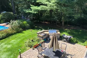 12 E Dosoris Ln, Dix Hills, NY 11746 - Photo 29