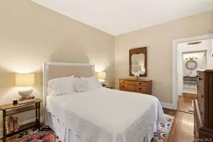 [Address not provided], Glen Head, NY 11545 - Photo 19