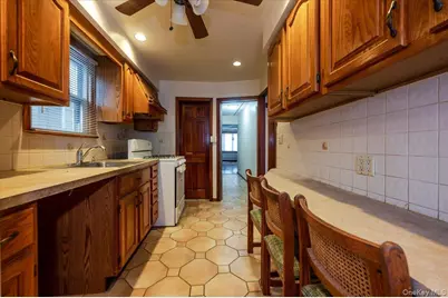 1315 Edwards Avenue, Bronx, NY 10461 - Photo 5