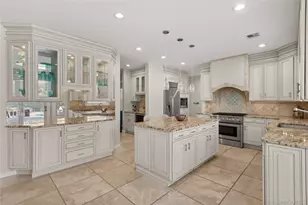 1 Laurel Ln, Holtsville, NY 11742 - Photo 5