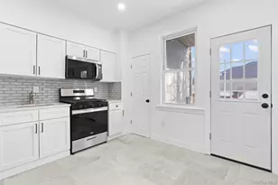 254 Charles Ave, New York, NY 10302 - Photo 5