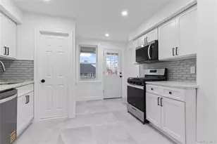 254 Charles Ave, New York, NY 10302 - Photo 11