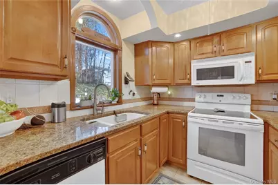 22 Jerome Drive, Cortlandt Manor, NY 10567 - Photo 11